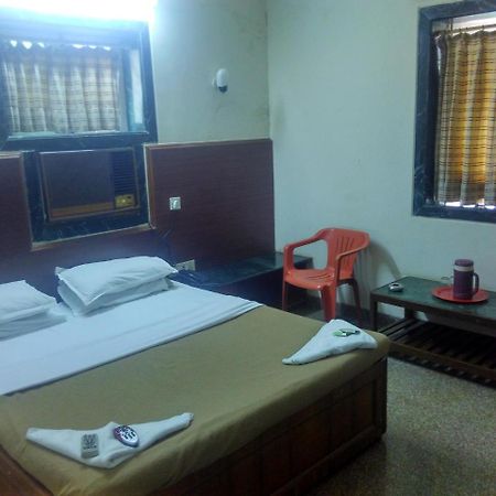 Hotel Subhash Midc Andheri Мумбаї Екстер'єр фото