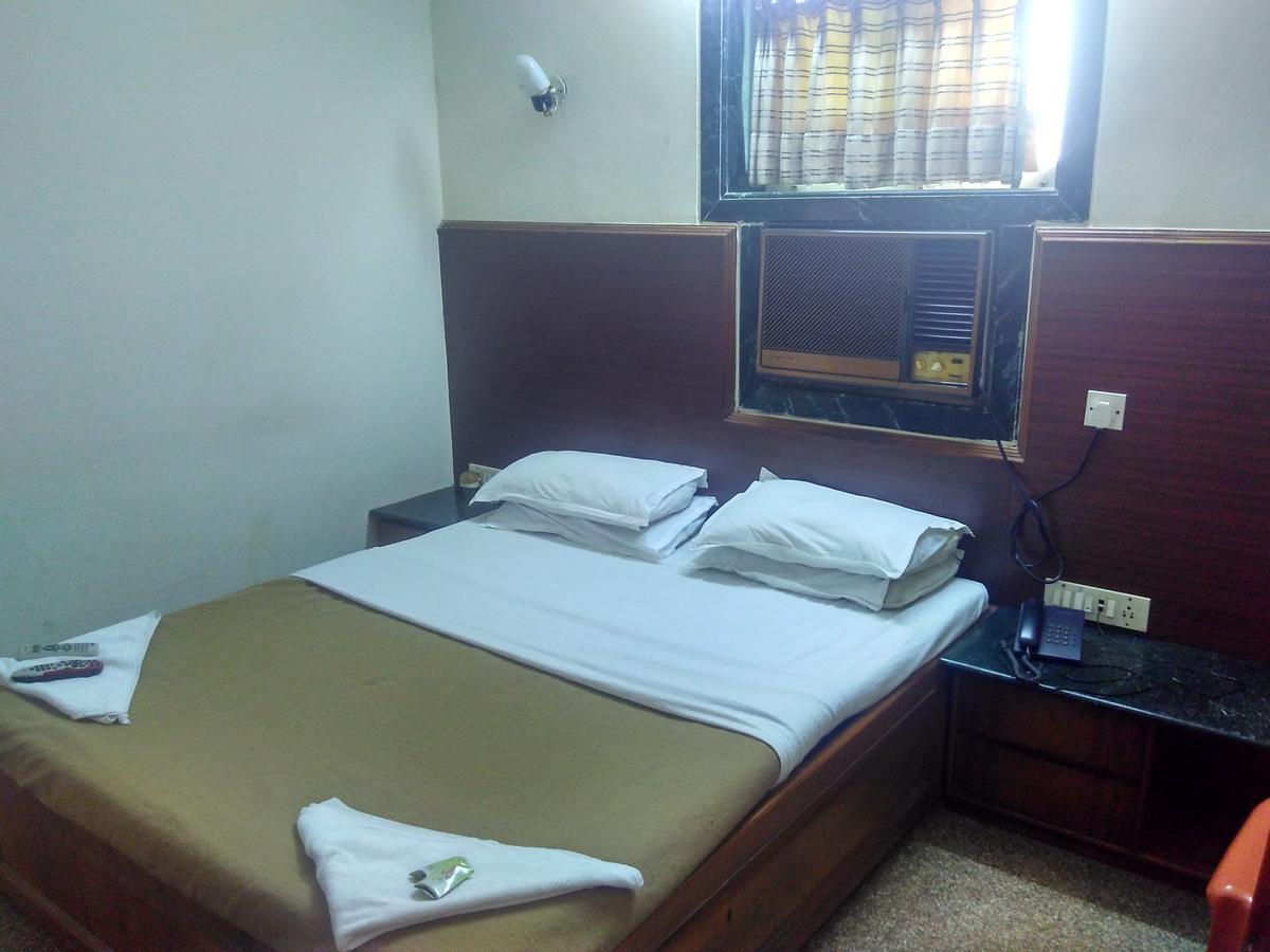 Hotel Subhash Midc Andheri Мумбаї Екстер'єр фото