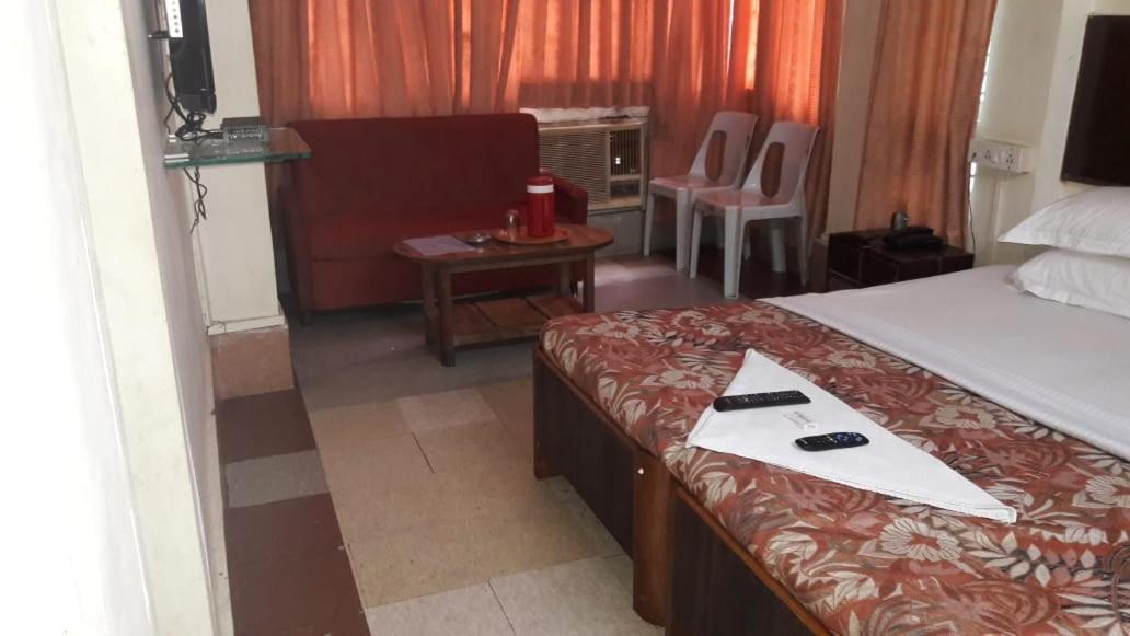 Hotel Subhash Midc Andheri Мумбаї Екстер'єр фото