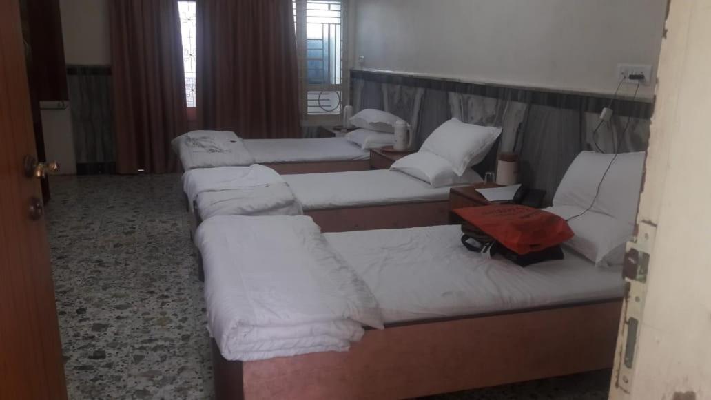 Hotel Subhash Midc Andheri Мумбаї Екстер'єр фото